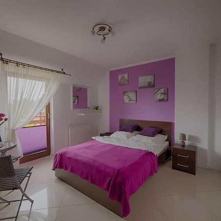 4 Strony Swiata Apartment ยารอสวาเวียซ ภายนอก รูปภาพ