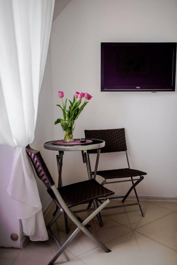 4 Strony Swiata Apartment ยารอสวาเวียซ ภายนอก รูปภาพ