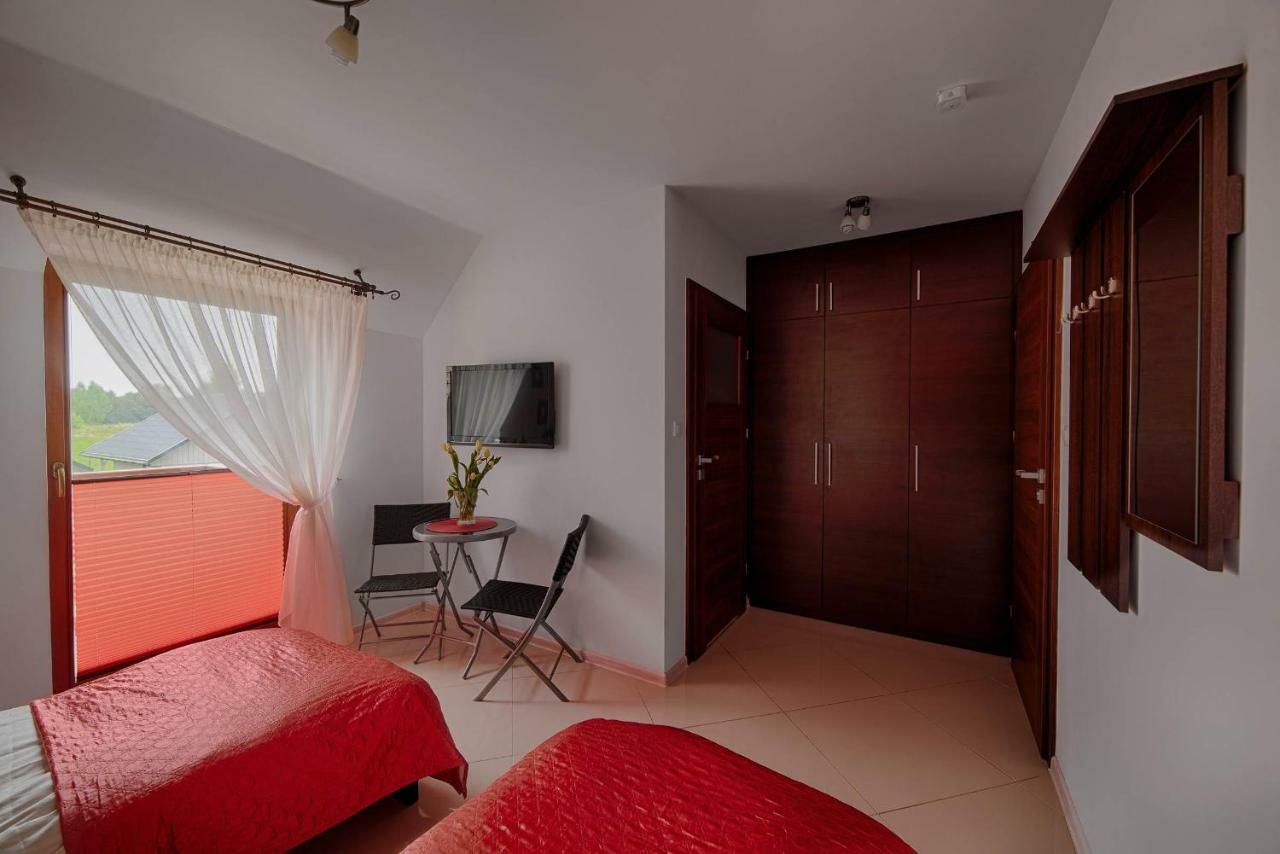 4 Strony Swiata Apartment ยารอสวาเวียซ ภายนอก รูปภาพ