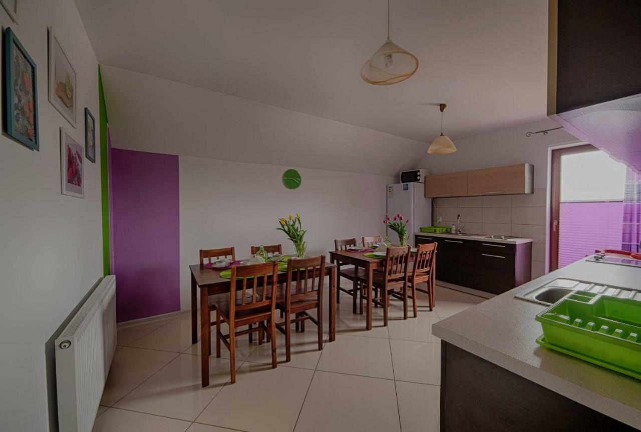 4 Strony Swiata Apartment ยารอสวาเวียซ ภายนอก รูปภาพ